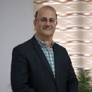 جعفر کیاست‌فر