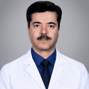 منوچهر بشیریان