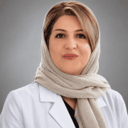 آیسان ضیائی‌نیا